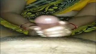 Ale vidéo porno gratuit français CrIs Cr CrStal-sexe avec un chauffeur de taxi dans la voiture.