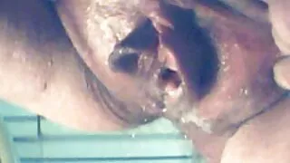 Aspen vient maintenant essayer ses sous-vêtements et repart avec une film pornographie en français bouche pleine de sperme.