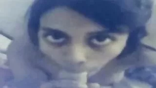 Dans porno french hard le cul pour la première fois Anal en hurlant.