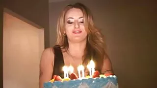 Elle couche video porno viol francais avec son demi-frère.