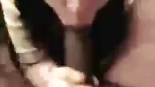 Sucer dans la salle de cinéma au lieu de regarder french vintage porno un film ennuyeux.