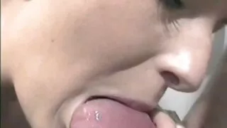 La blonde dépravée aime vraiment vidéos x français gratuit baiser avec son petit ami un jour de congé.